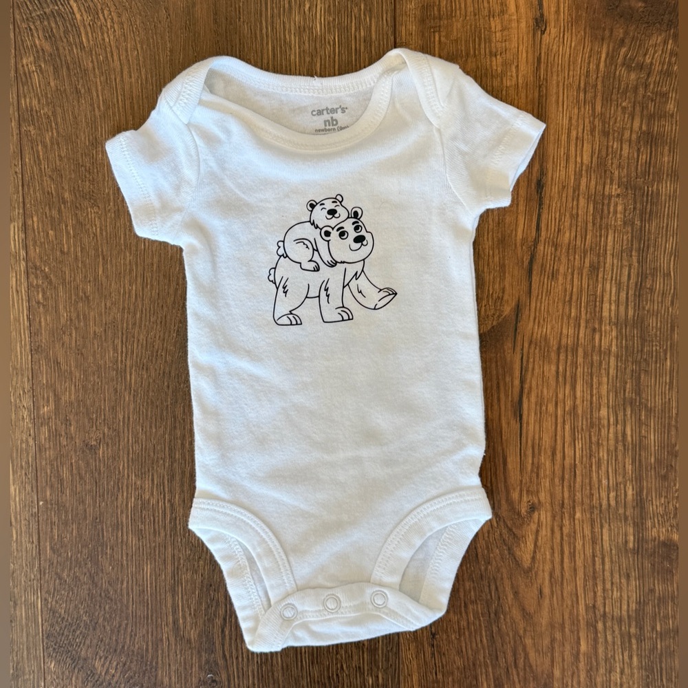 ✨4/$15✨ Baby Bear Baby Onesie Size Newborn